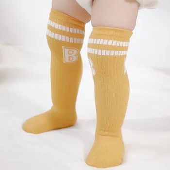 носки для маленьких мальчиков, наколенники для малышей, детские гольфы, хлопчатобумажные гетры для новорожденных мальчиков и девочек, гольфы выше колена в полоску с буквами